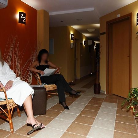 Evridika Hotel Ντέβιν Εξωτερικό φωτογραφία