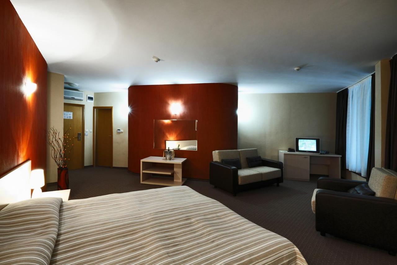 Evridika Hotel Ντέβιν Εξωτερικό φωτογραφία